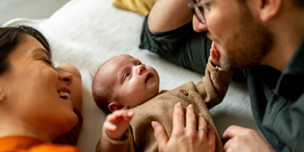 Cómo los embriones congelados de décadas están cambiando la forma de las familias