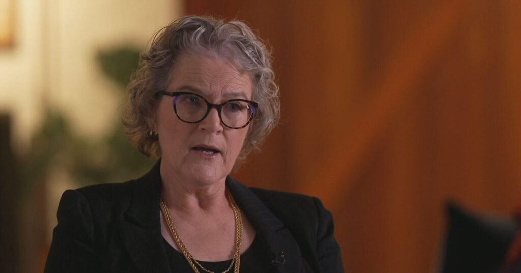 El denunciante de nih dice que fue expulsada después de enfrentarse con los funcionarios de Trump en vacunas