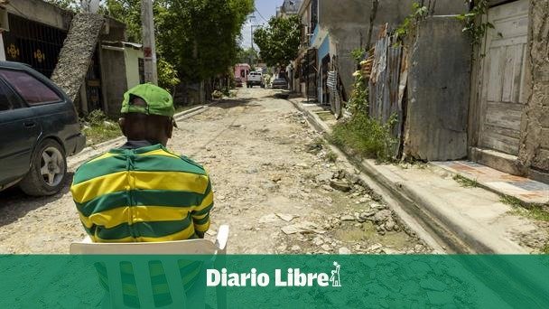 Entre el polvo y el lodo: vecinos de La Javilla claman por asfalto Entre el polvo y el lodo: vecinos de La Javilla claman por asfalto