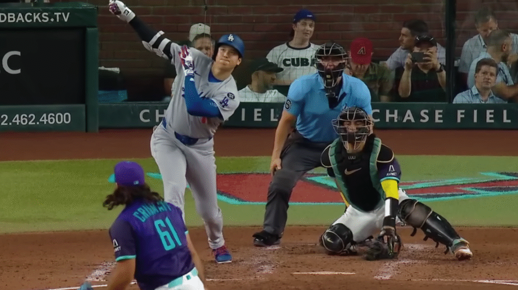 Ohtani dispara su jonrón 54 y empata marca personal (video) - Remolacha