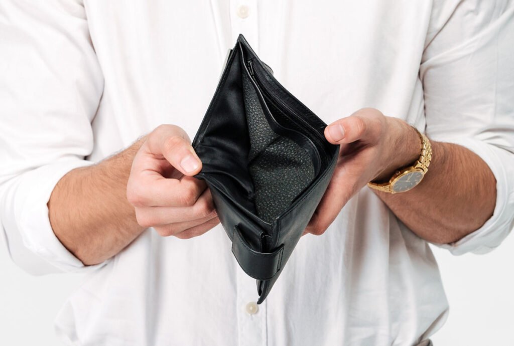 Solo un tercio de los europeos logra ahorrar regularmente, según un estudio