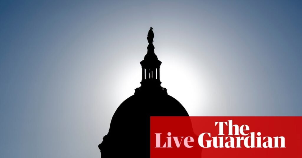 Comienzan los despidos federales "sustanciales" mientras el Congreso sigue estancado en cuanto a la financiación para poner fin al cierre – en vivo | Cierre del gobierno federal de EE. UU. en 2025