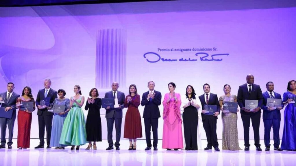 MIREX reconoce labor comunitaria de Augusto Taveras con Premio Oscar de la Renta