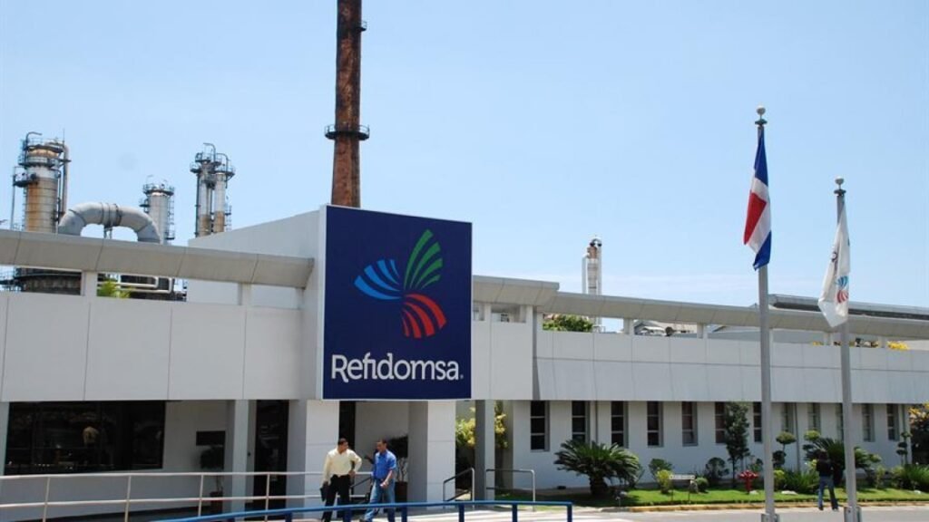 Autoriza Refidomsa reexportar combustibles
