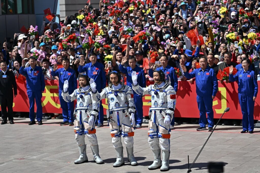 Los astronautas varados de China están a salvo, por ahora. ¿Pero cómo llegarán a casa?
