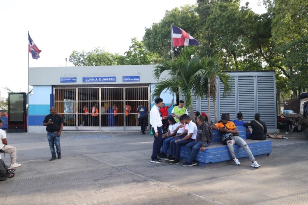 Restablecen el servicio del Metro y Teleférico de Santo Domingo; será gratuito hasta la medianoche