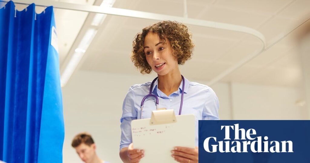 Las zonas rurales y costeras de Inglaterra conseguirán más oncólogos | Servicio Nacional de Salud