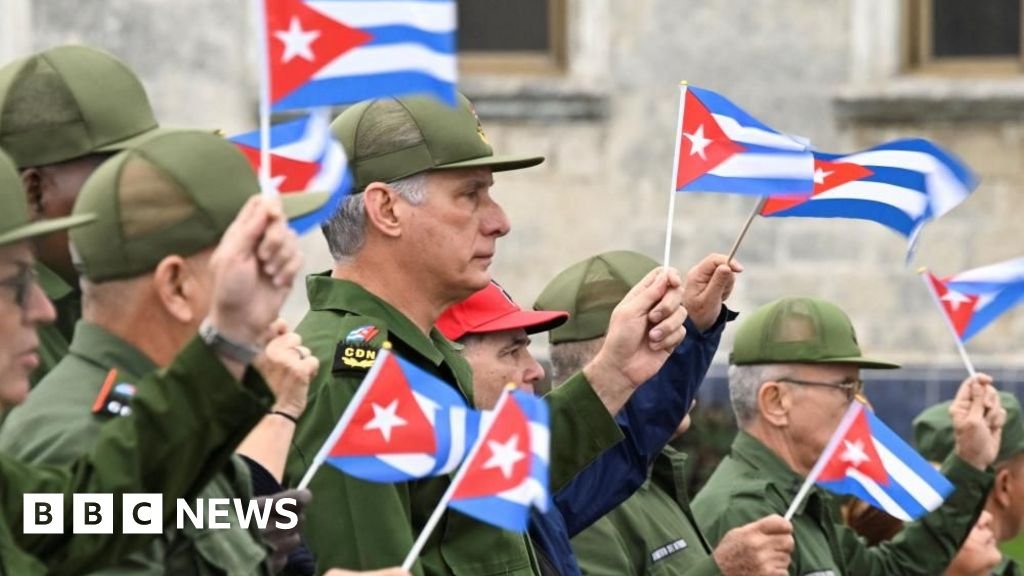Cuba dice que un grupo baleado en una lancha rápida registrada en Estados Unidos planeaba una «infiltración armada» Cuba dice que un grupo baleado en una lancha rápida registrada en Estados Unidos planeaba una "infiltración armada"