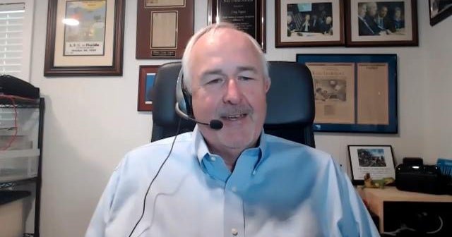 El Mayor Garrett se sienta (de forma remota) con el ex administrador de FEMA, Craig Fugate, en «The Takeout» El Mayor Garrett se sienta (de forma remota) con el ex administrador de FEMA, Craig Fugate, en "The Takeout"