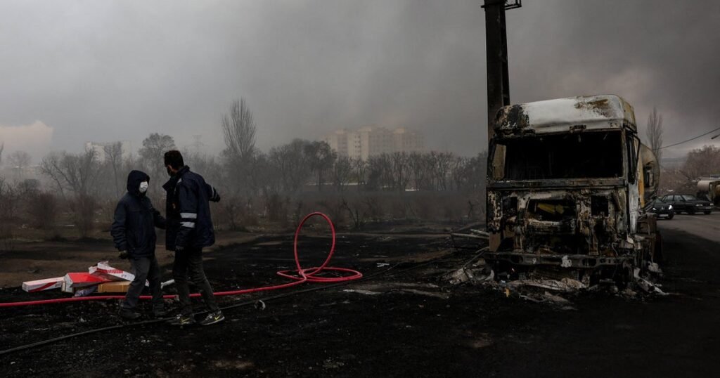 A medida que se intensifica la guerra entre Estados Unidos e Israel con Irán, Trump dice que está "muy adelantada a lo previsto"