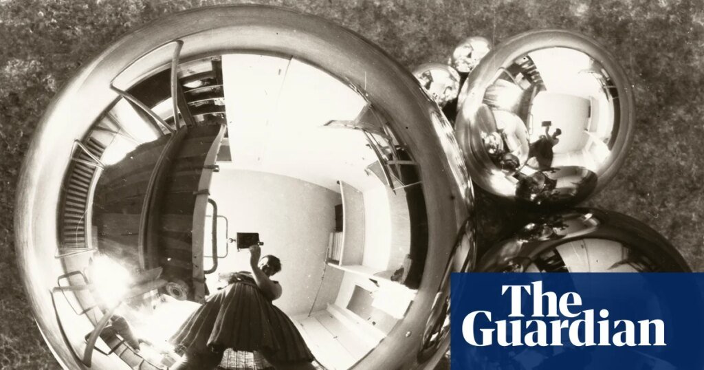Esferas de influencia: las fotógrafas radicales de la Bauhaus – en imágenes