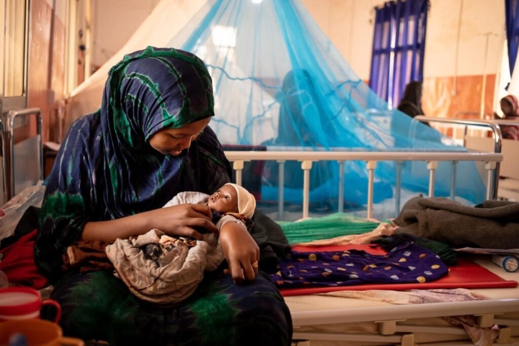 Los avances en la reducción de las muertes infantiles se desaceleran: 4,9 millones de niños mueren antes de los cinco años