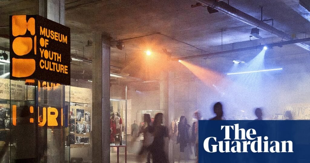 Máscaras punk, walkmans y helicópteros: se inaugurará un museo de cultura juvenil en Londres | Museos