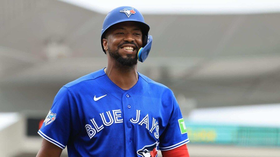 Eloy Jiménez sube a Toronto Eloy Jiménez sube a Toronto