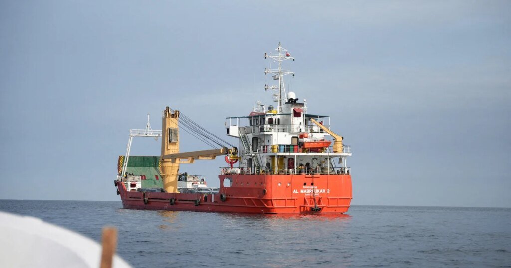 Estados Unidos dice que el bloqueo de los puertos iraníes está "totalmente implementado" mientras Trump evalúa más conversaciones con Irán