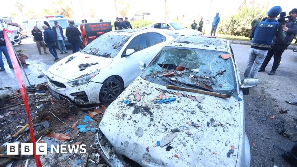 Israel lleva a cabo una gran ola de ataques aéreos en todo el Líbano Israel lleva a cabo una gran ola de ataques aéreos en todo el Líbano