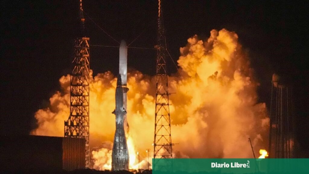 Lanzamiento del New Glenn con propulsor reutilizable de Blue Origin