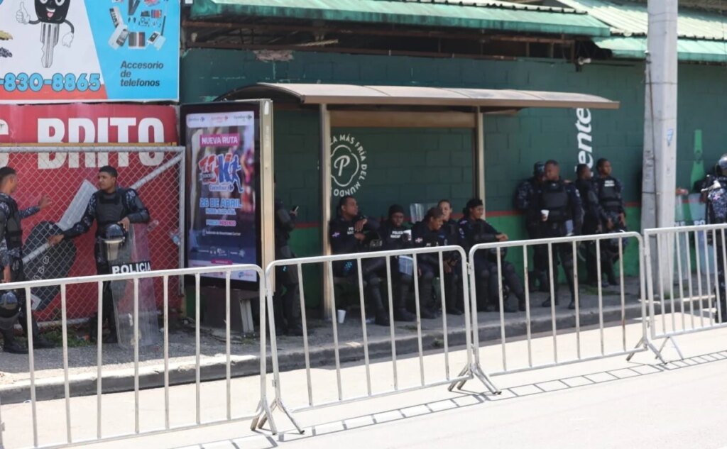 Propietarios defienden decisiones judiciales tras 20 años de conflictos Termina el desalojo terrenos Teleoferta