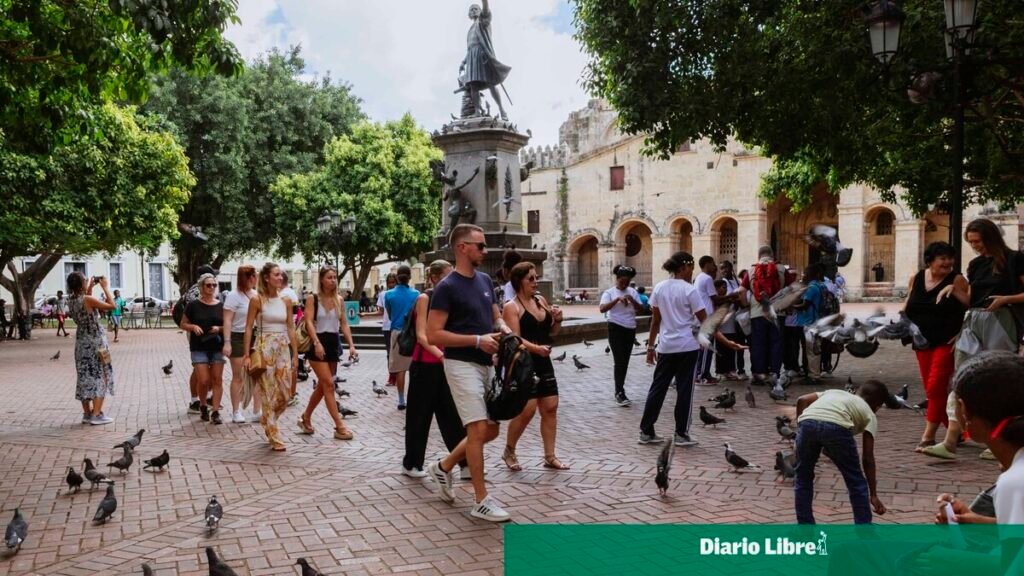 El 94,7 % de los turistas califica a RD como un destino asequible