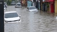 Fuertes lluvias causan inundaciones en la capital (videos) Fuertes lluvias causan inundaciones en la capital (videos)
