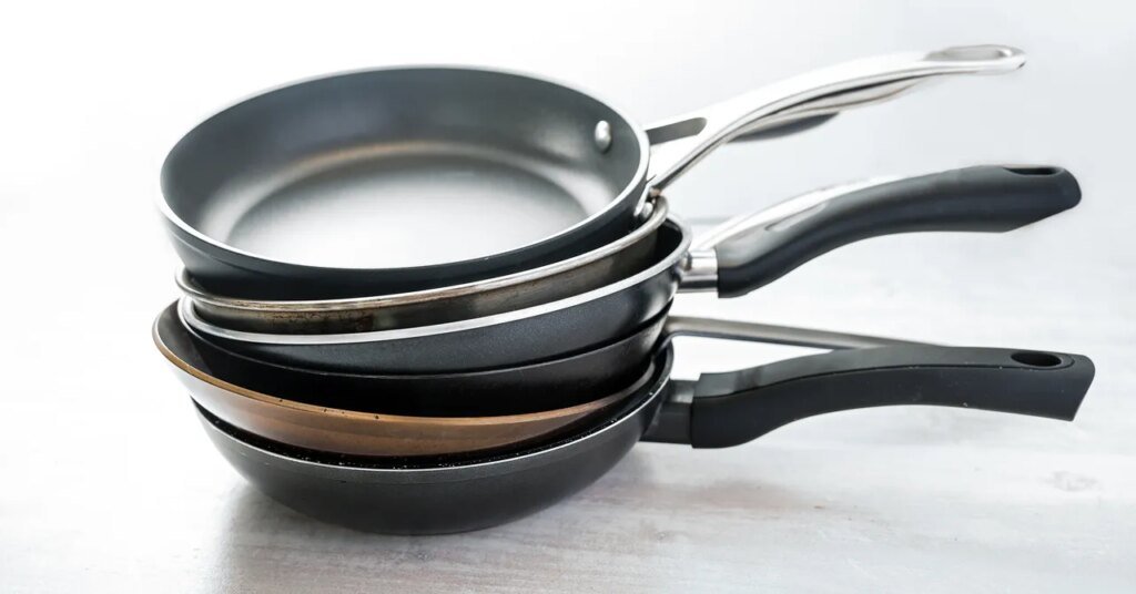 La industria de los utensilios de cocina tiene una gran pelea por las afirmaciones sobre PFAS