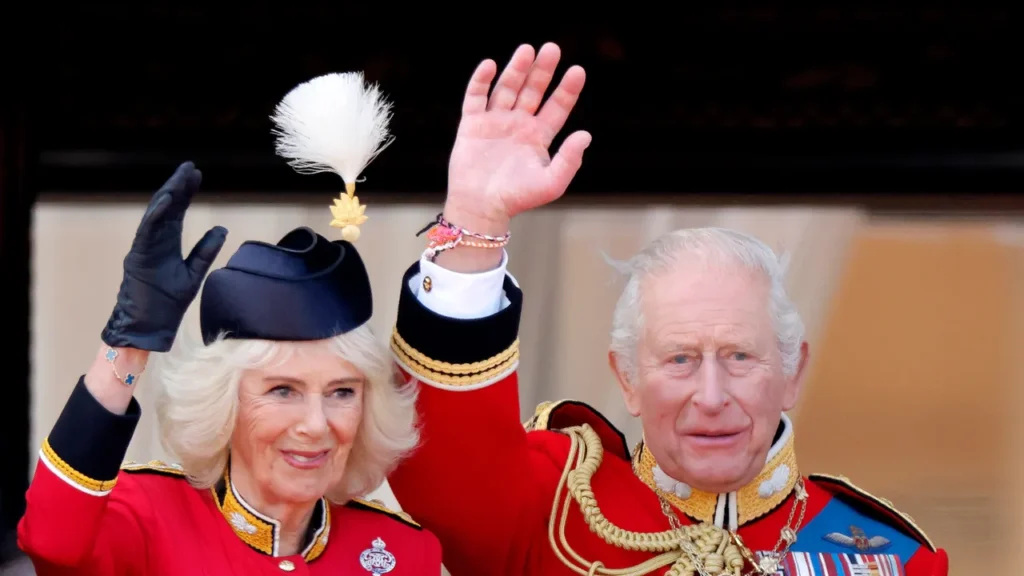 El rey Carlos no se mudará al Palacio de Buckingham