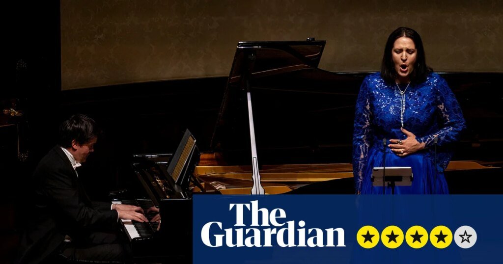 Reseña de Lise Davidsen y James Baillieu: la superestrella soprano da rienda suelta a su Valquiria interior | Música clásica