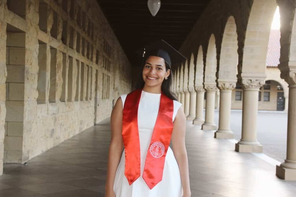 Isamar Marte: dominicana se gradúa con beca completa en Stanford Isamar Marte: dominicana se gradúa con beca completa en Stanford