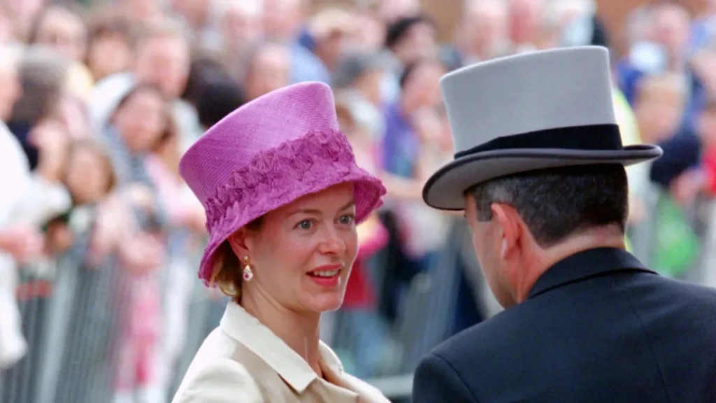 Lady Helen Taylor podría ser la invitada a la boda más elegante de todos los tiempos Lady Helen Taylor podría ser la invitada a la boda más elegante de todos los tiempos