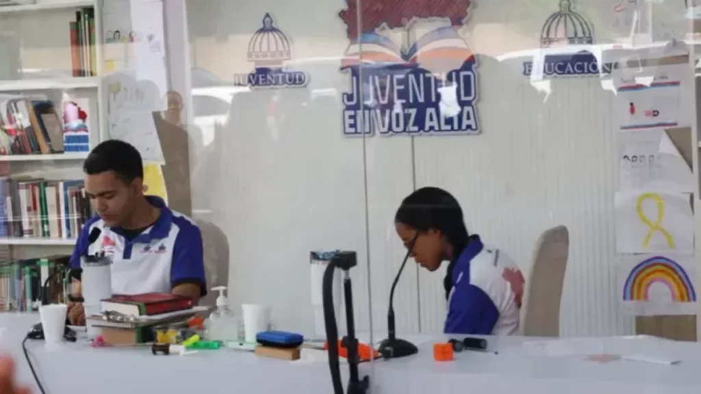 Los cinco jóvenes sobrepasaron las 431 horas de lectura seguida.
